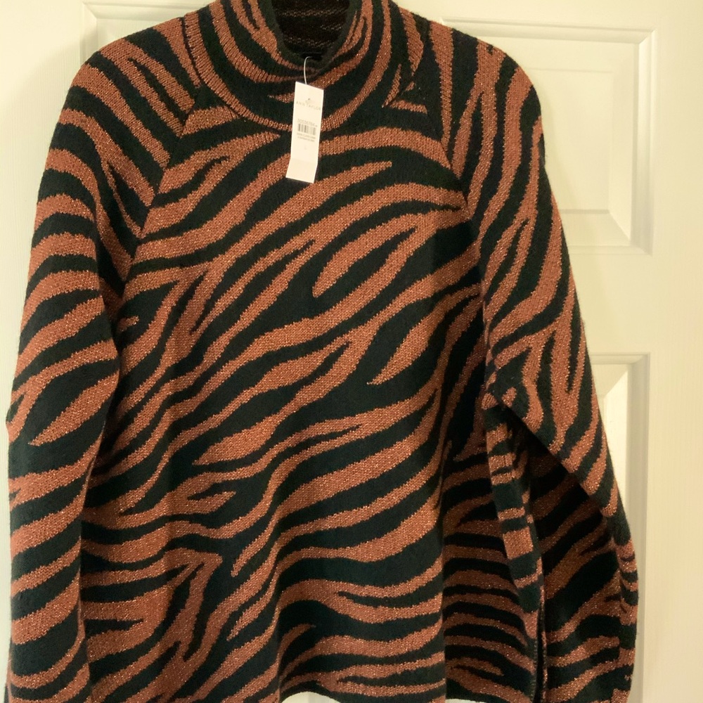 Ladies sweater